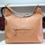 Se você está procurando uma bolsa de couro elegante, a Zambeze tem a peça ideal para você. E uma grande variedade de opções.