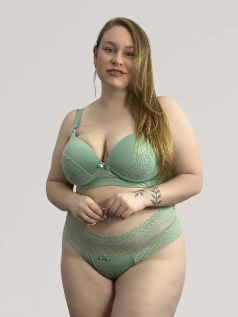 Conjunto Lingerie Plus Size Reforçado Microfibra e Renda Calcinha Hot Pants Conforto Charme