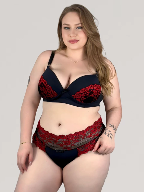 Lingerie Plus Size Conjunto com Bojo e Calcinha Hotpants Charme BICOLOR.