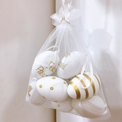 Saco com Ovos de Galinha Branco com Dourado