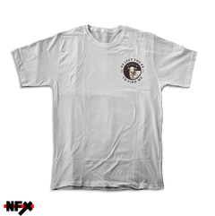 T-Shirt A Ovelha Perdida (camiseta tradicional estampa pequena peito) - comprar online