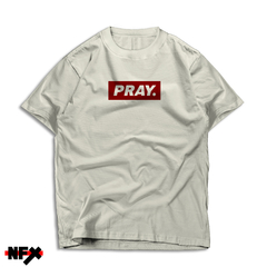 Camiseta Oversized "PRAY”