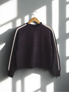 Sweter Line