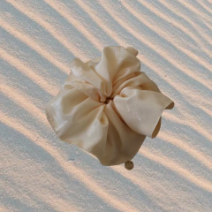 Scrunchie de Seda Floral Feito à mão - comprar online