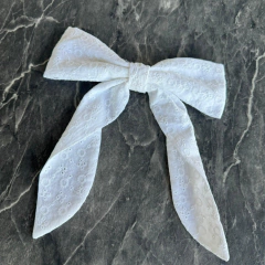 Laço Estrelizia Branco Laise - M.T.A.S