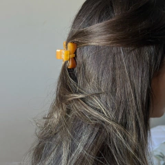 Presilha Rosalía Mini Laço na internet