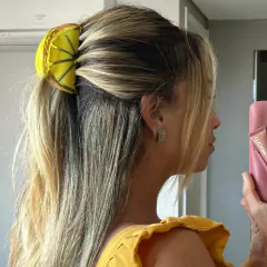 Presilha de cabelo Kath Laranja na internet