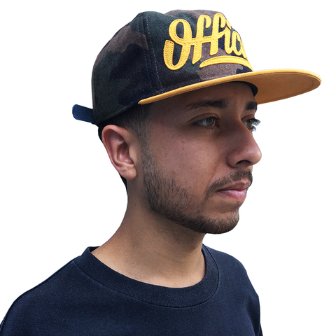 Boné Official StrapBack - Camuflado - Aba amarela
