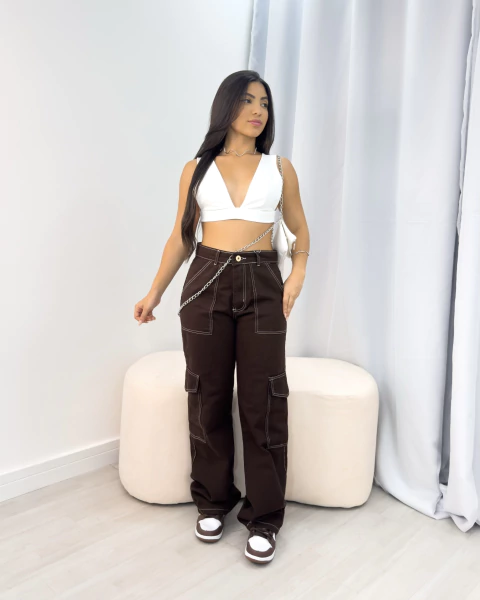 Calça cargo jeans marrom linha branca - comprar online