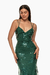 Vestido largo verde con lentejuelas, con tirantes finos y un diseño ajustado que resalta la figura. Mod. Queta sku. 33880