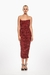 Vestido vino de corte ajustado con detalles de joyas y tirantes finos. Mod. Tiziana Sku. 33997