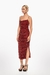 Vestido vino de corte ajustado con detalles de joyas y tirantes finos. Mod. Tiziana Sku. 33997