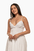 Vestido midi bordado de color blanco con tirantes finos y detalles en encaje en la parte inferior. Mod. Giada Sku. 34088