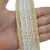 Fita de juta natural com renda, medindo 4cm de largura e 9,5m de comprimento
