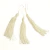 pingentes de seda tassel na cor bege claro, com aproximadamente 9 cm cada, usados para artesanato