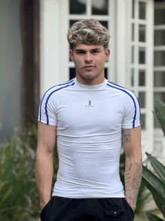 CAMISETA RAGLAN KEVIN ETHAN - comprar online