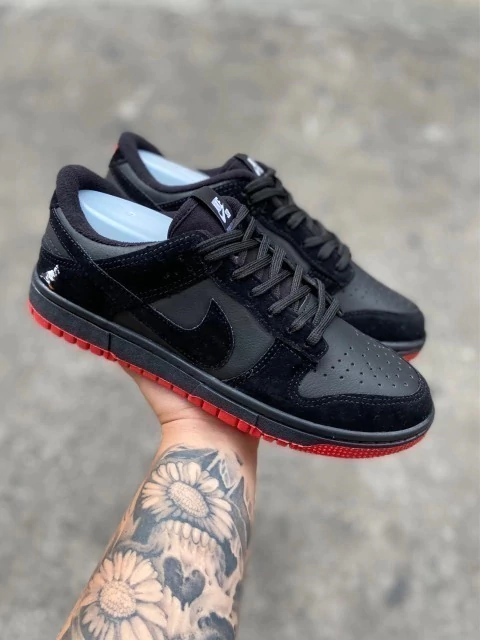 Nike SB Dunk Staple Black Pigeon