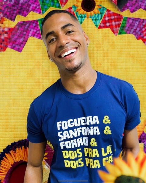 Fogueira & Sanfona & Forró - Camisa Básica - Azul e Preta - comprar online