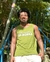 Que viagem da #orra - Camiseta Regata - Verde musgo - comprar online
