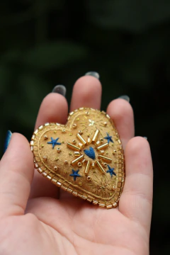 Broche coração Brasil Amarelo - comprar online