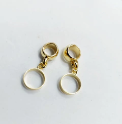 Berloque redondo vazado ouro - comprar online