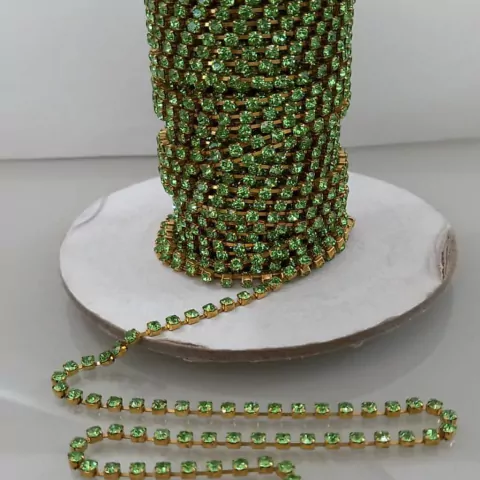 Strass em metro SS12 / PP24 (Corrente)