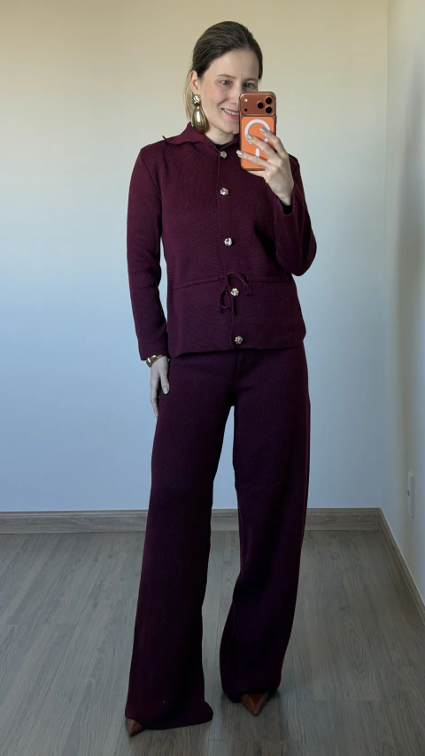 Conjunto Calça e Casaqueto com Botões em Tricot