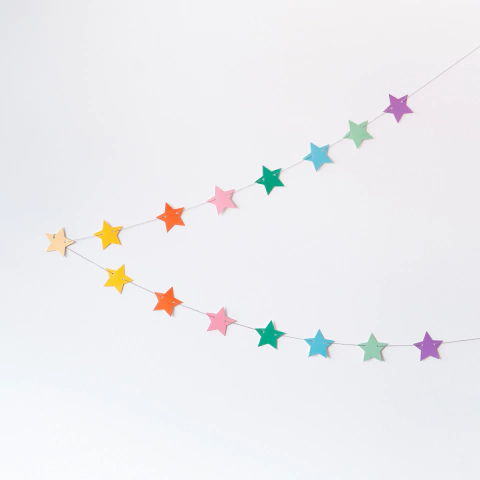 GUIRNALDA "ESTRELLAS ARCOÍRIS PASTEL"