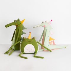 MUÑECO DINO VERDE en internet