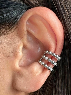 Piercing trio bolinha na internet