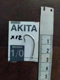 Anzuelo en sobre serie Akita en internet