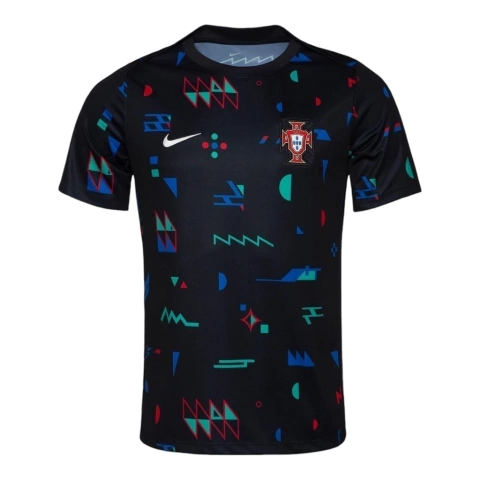 Camisa Seleção de Portugal Pré-jogo 24/25 - Torcedor Nike Masculina - Preta com detalhes em azul e vermelho e verde