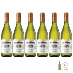 Seis botellas de vino Chardonnay de Finca Los Primos, con etiqueta de Bianchi.