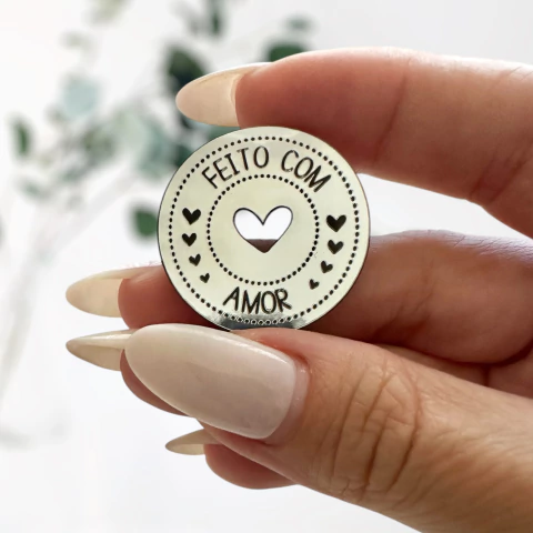 Etiqueta Sint. Metalizado Redonda 3,0x3,0cm - "Feito com Amor" (Ref 32) Sem personalização - comprar online