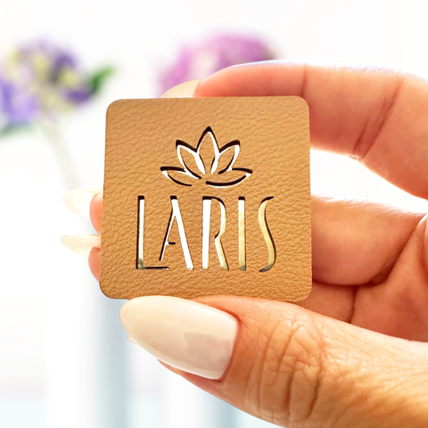 Etiqueta Sobreposta até 4,0x4,0cm Quadrada Couro sintético Personalizado - comprar online