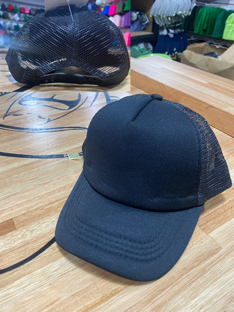 Trucker Poliéster Plena Infaltil // NEGRO