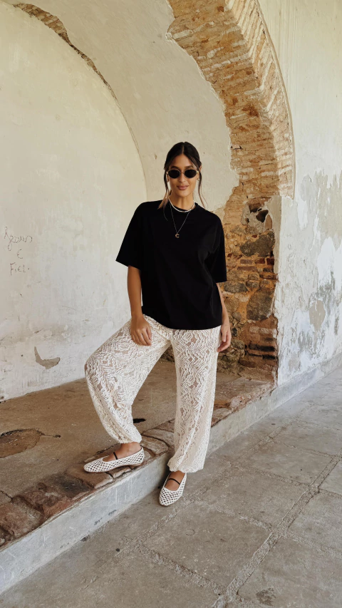 T SHIRT COM FENDA - comprar online