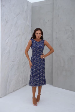 VESTIDO MIDI RICHELIEU