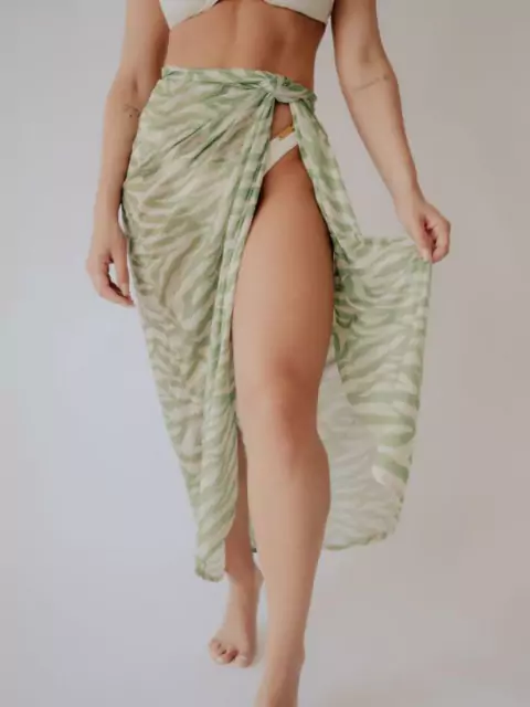 Saia Pareô Verde Copacabana