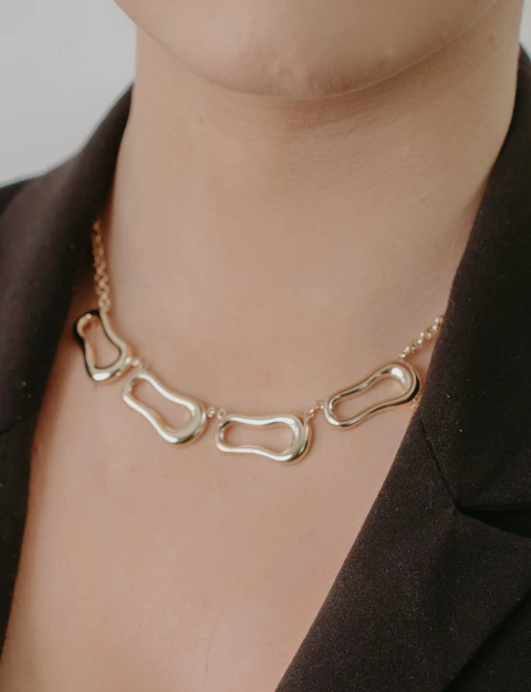 Gargantilha Assimétrica