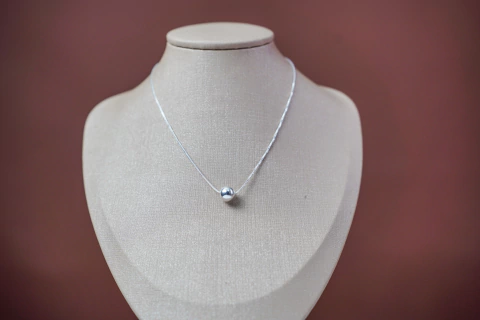 Colar corrente veneziana com pingente