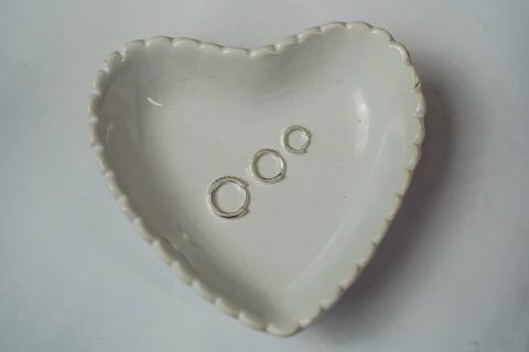 Argola cravejada tamanhos