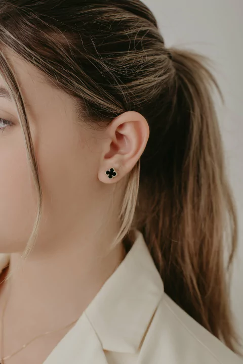 Brinco trevo pequeno