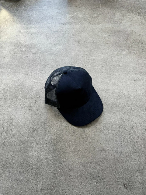 Gorra gamuza con red