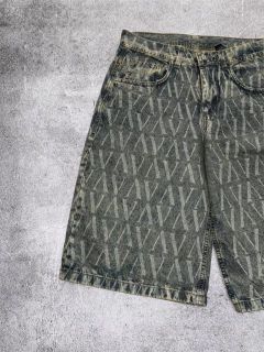 Bermuda Baggy estampada en internet