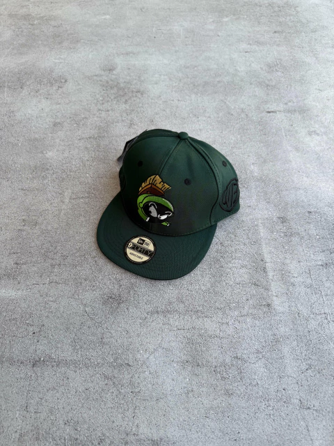 Gorra Premium Regulable Looney Tunes