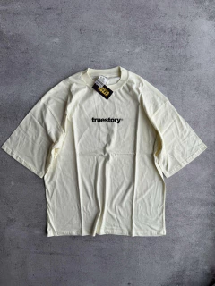 Remera Boxy fit truestory