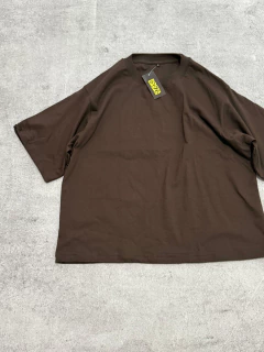 Remera lisa basic boxy en internet