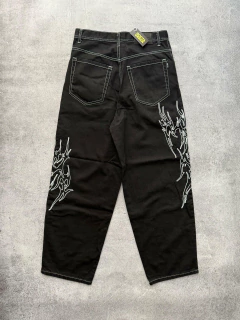 Jean Baggy negro bordado - DOCTAURBAN