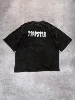 Remera brt trapstar negra washed en internet